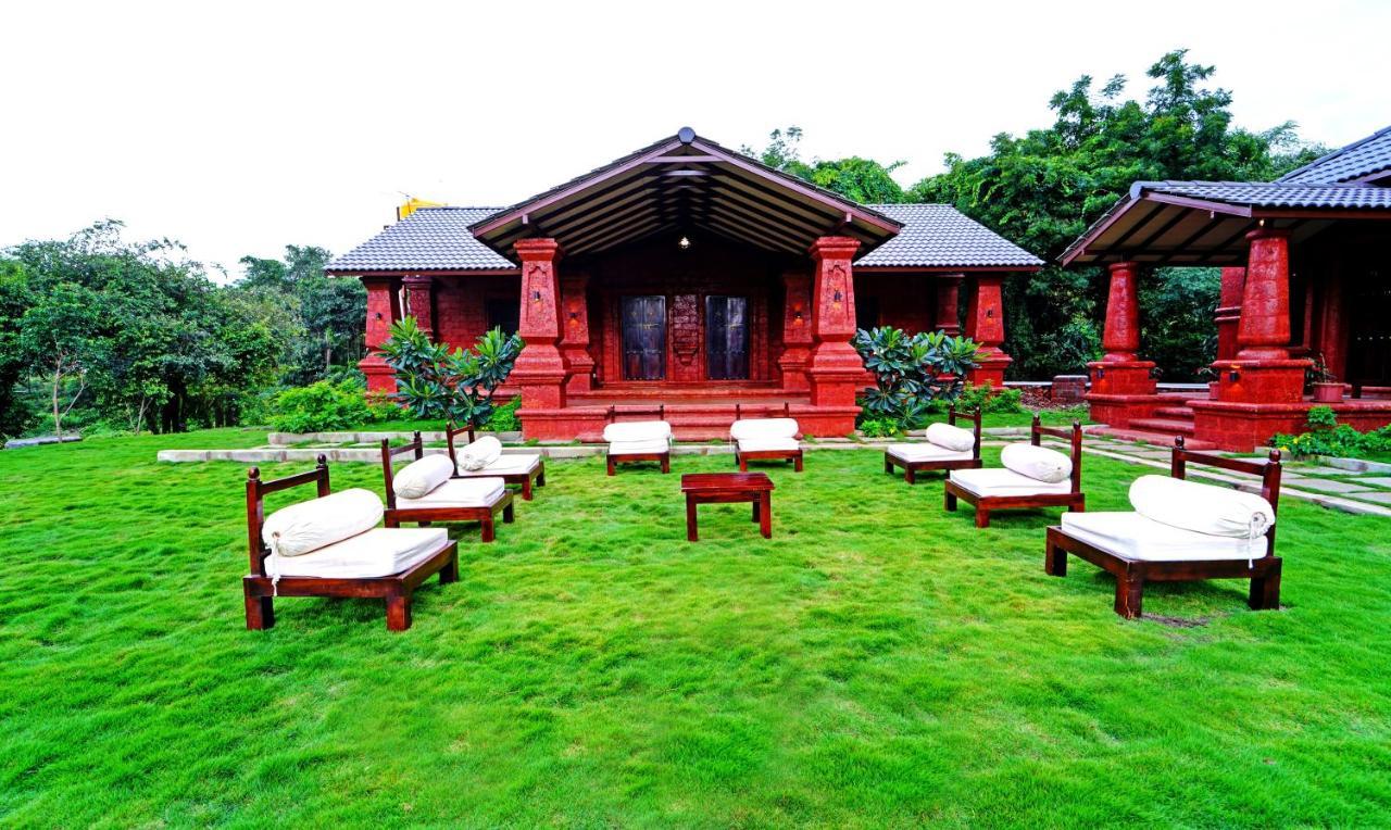 Siddhagiri Hotel And Resort Wai Esterno foto
