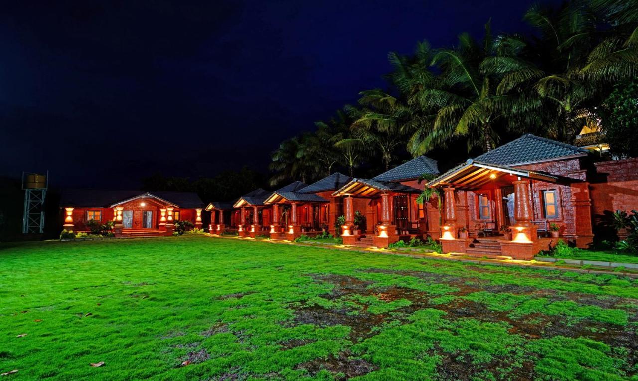 Siddhagiri Hotel And Resort Wai Esterno foto